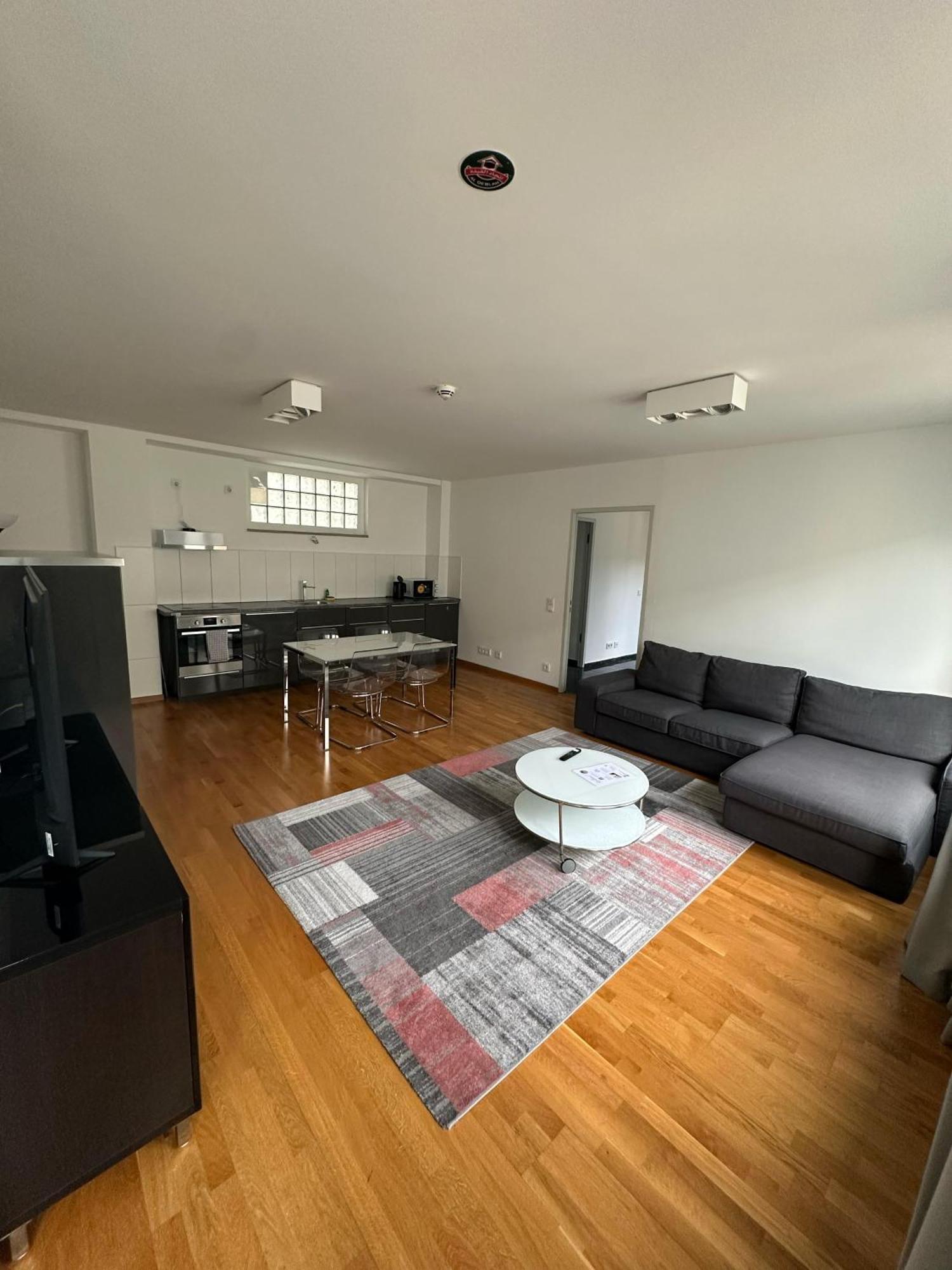 Al Nafurah Apartments 慕尼黑 外观 照片
