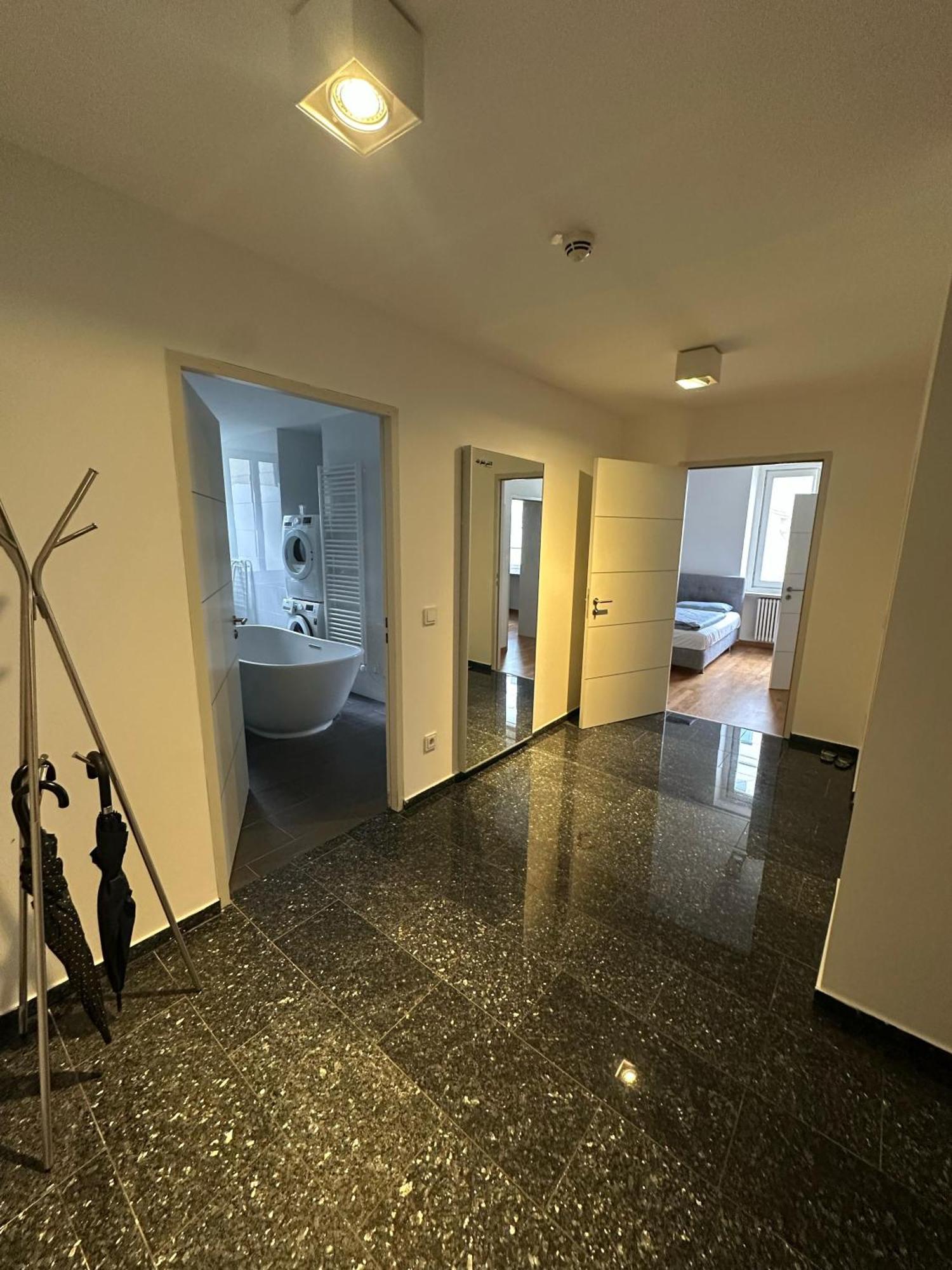 Al Nafurah Apartments 慕尼黑 外观 照片