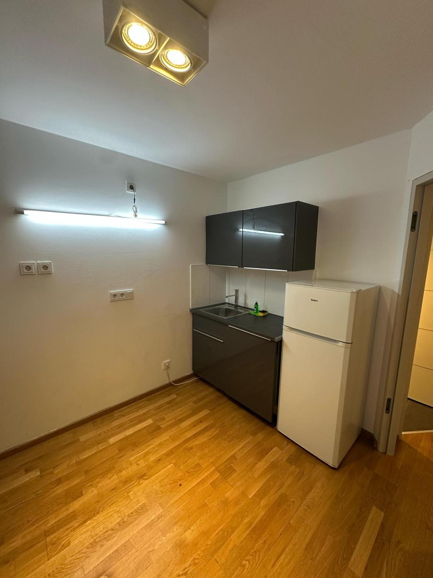 Al Nafurah Apartments 慕尼黑 外观 照片