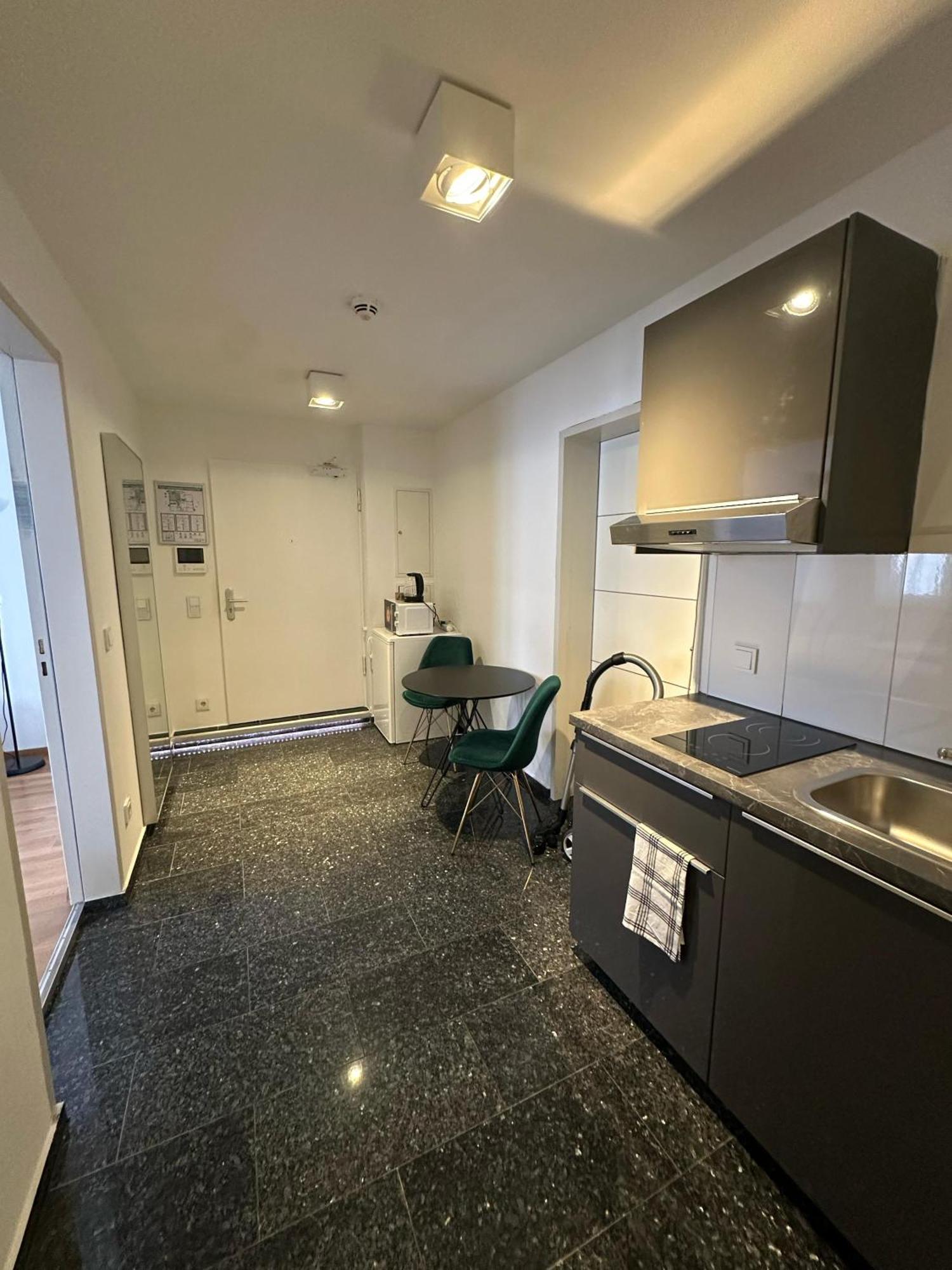 Al Nafurah Apartments 慕尼黑 外观 照片