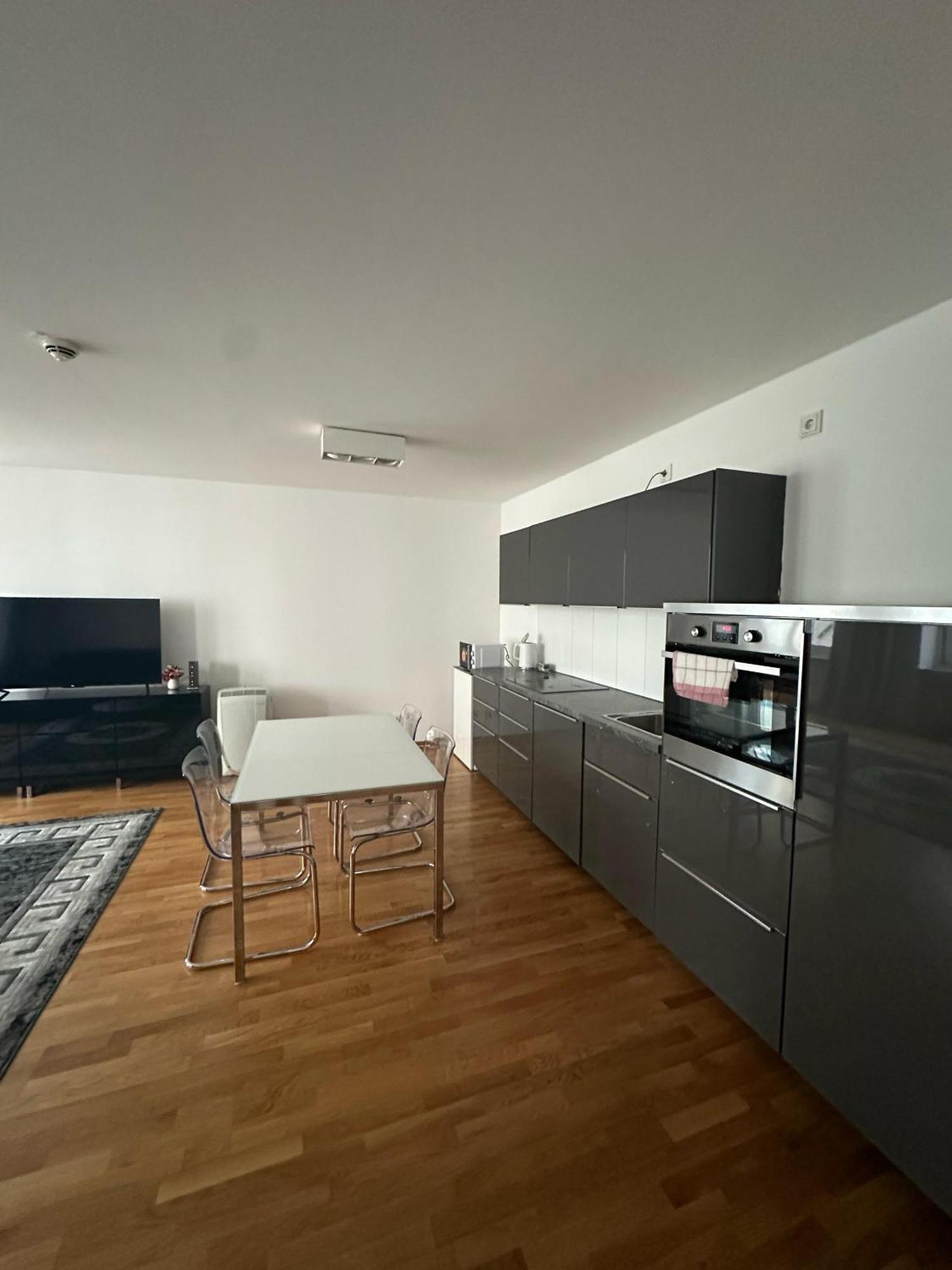 Al Nafurah Apartments 慕尼黑 外观 照片