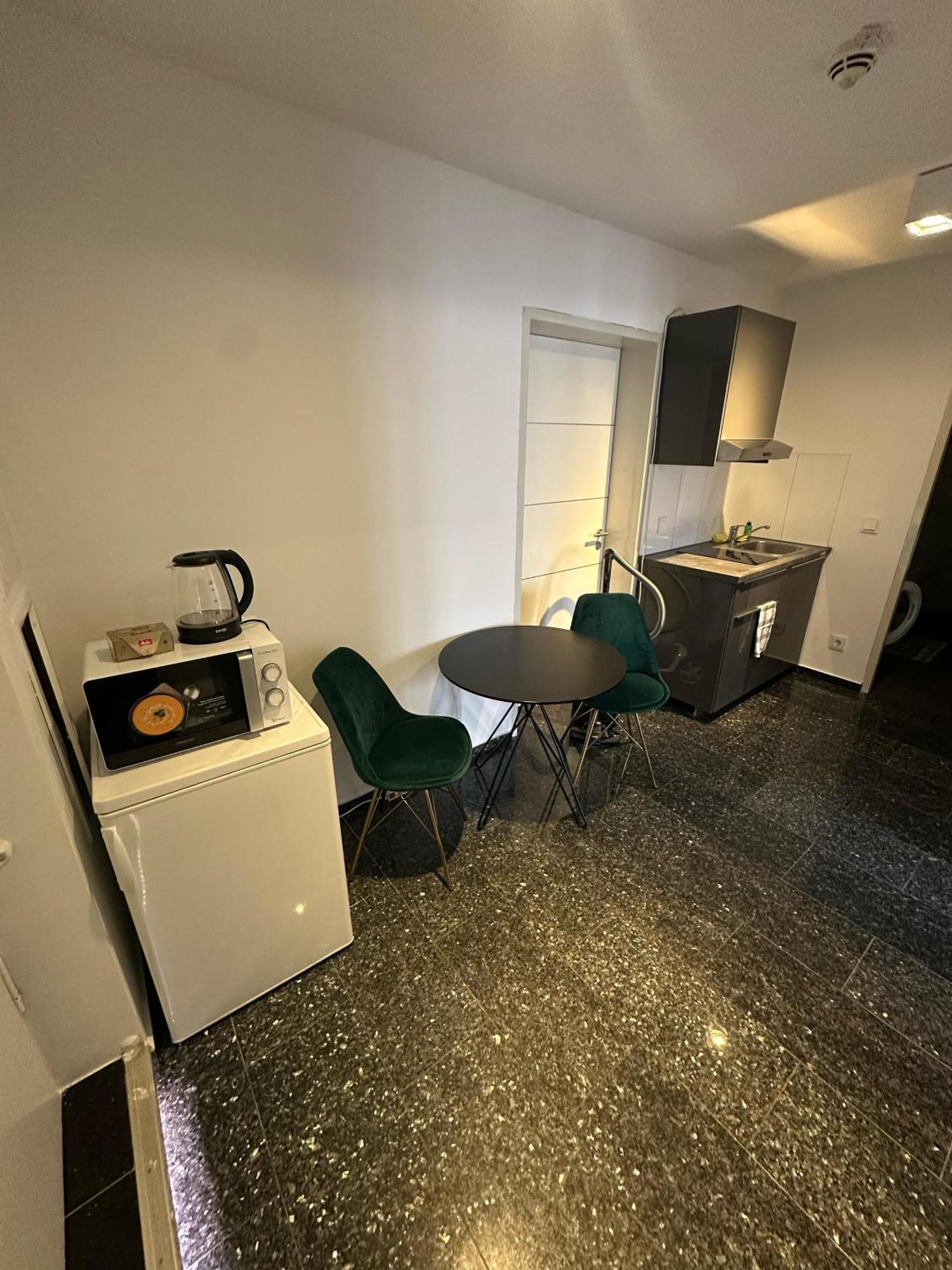 Al Nafurah Apartments 慕尼黑 外观 照片