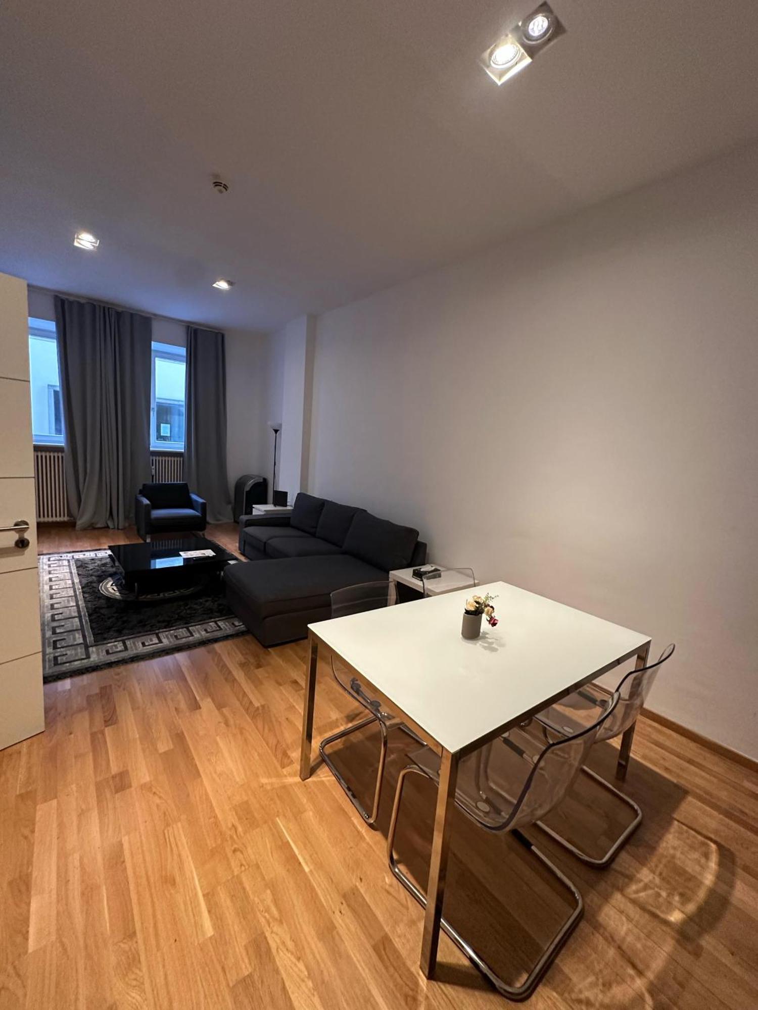 Al Nafurah Apartments 慕尼黑 外观 照片
