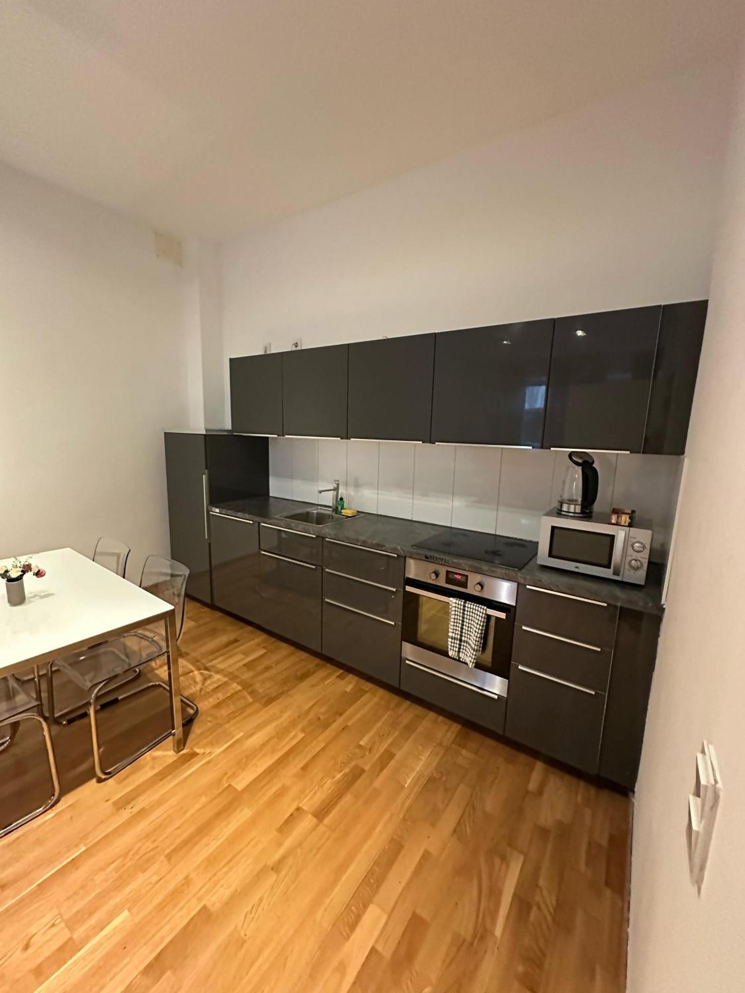 Al Nafurah Apartments 慕尼黑 外观 照片